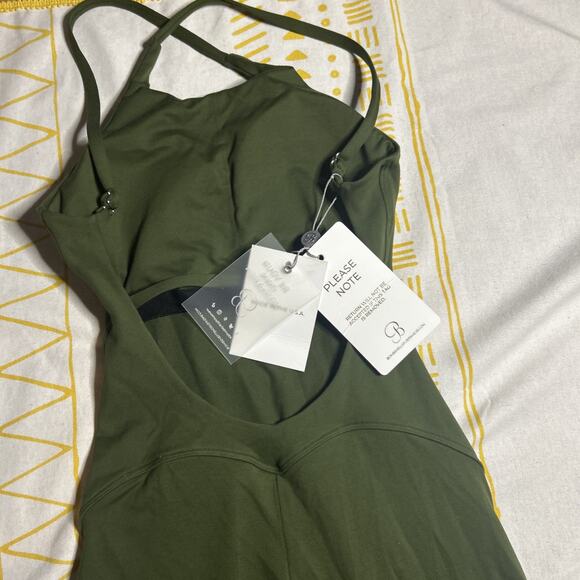 Bombshell Sportswear Bunny Bodysuit S NWT Green Women's Exercise Activewear Gym - Picture 6 of 8